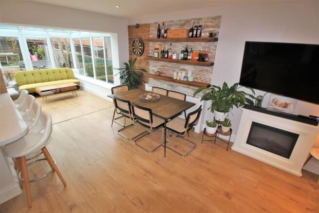 Lounge Reverse