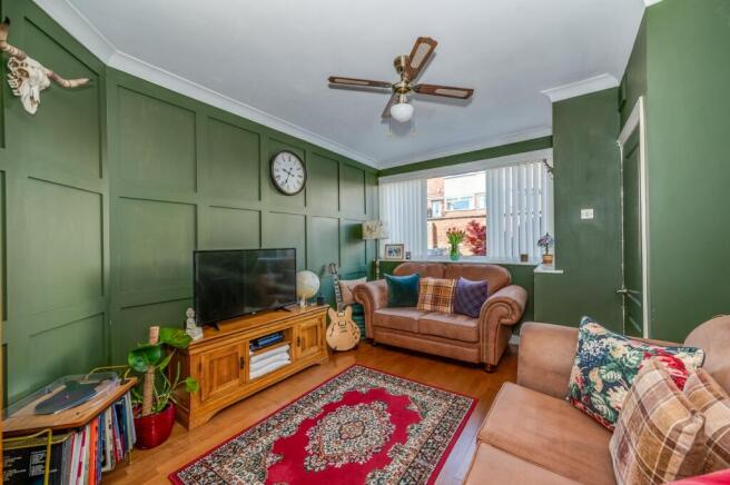 KITCHEN, DINER AND LIVING ROOM