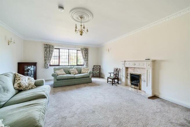 6 Ashby Park - Sitting Room