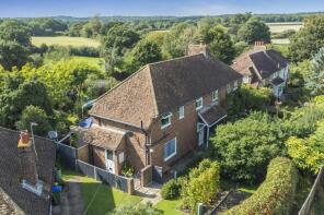 8, School Field, Barcombe BN8 5DT