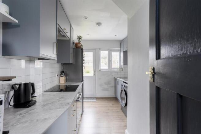 3 bed Terraced for sale Image 8