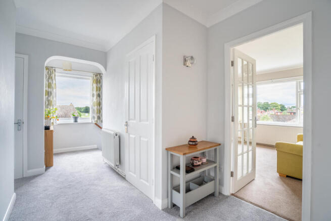 2 bed Apartment for sale Image 4