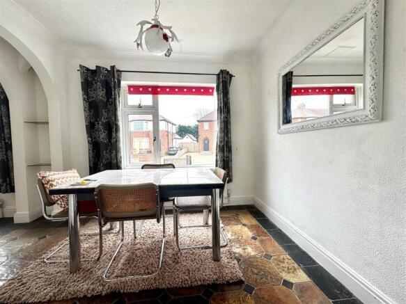 3 bed Detached Bungalow for sale Image 7