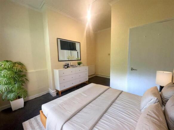 flat-1-24-severn-street-bedroom - Bedroom - Scandi