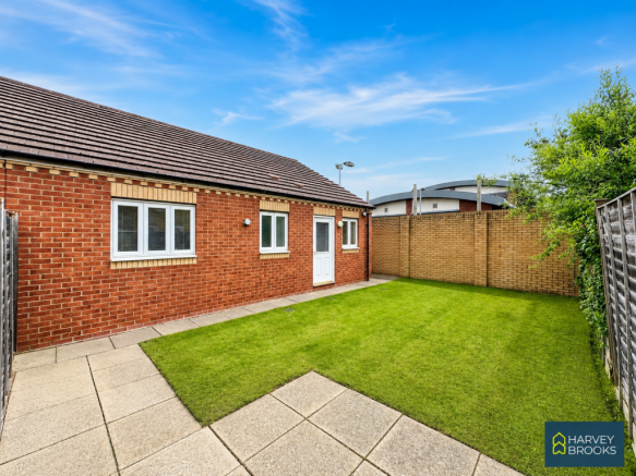 2 bed Semi-Detached Bungalow for sale Image 7