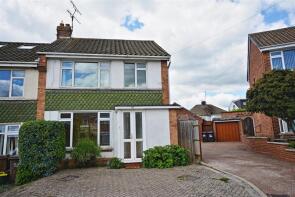 62, Laburnum Crescent, Northampton NN3 2LF
