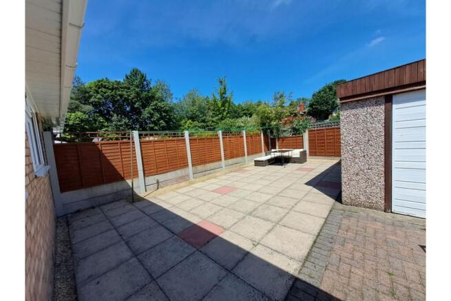 2 bed Semi-Detached Bungalow for sale Image 11