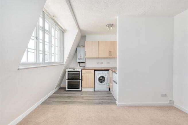 Flat-4-11-Montpelier-St-Large-3.jpg