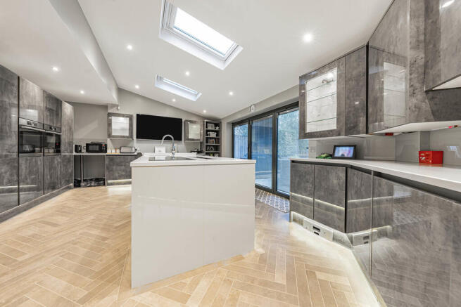 Photo Dec 09 2025...