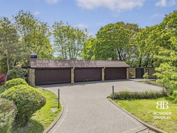 Garage Outbuilding External