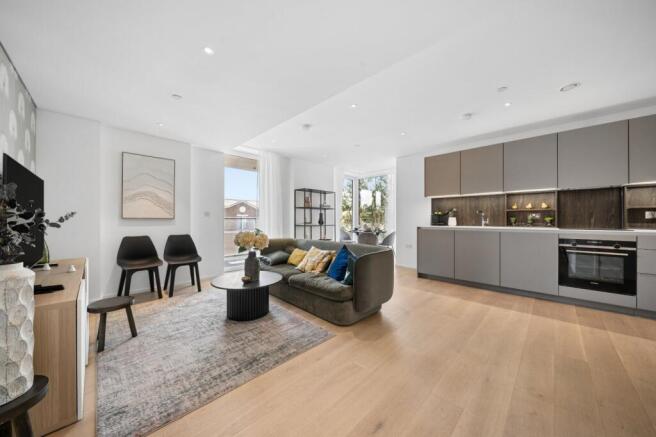 Kitchen / Reception