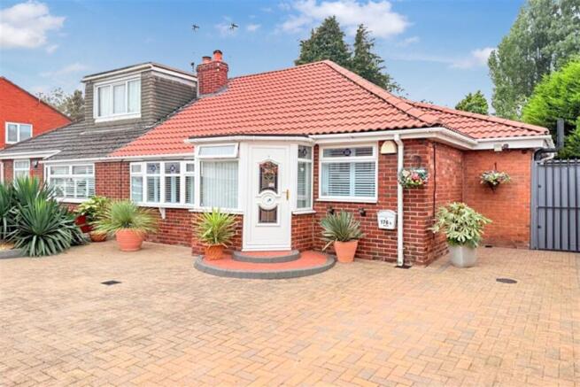 Hale Road, Ditton