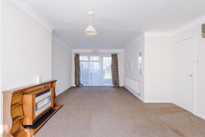 Living Room1.jpg