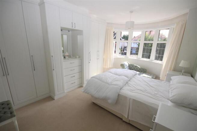 bedroom 1 .jpg