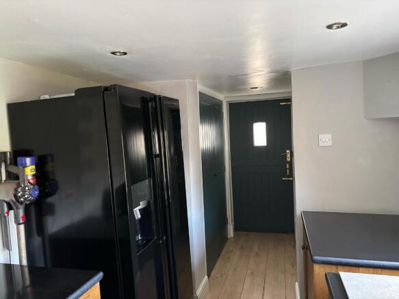 Kitchen + outer door