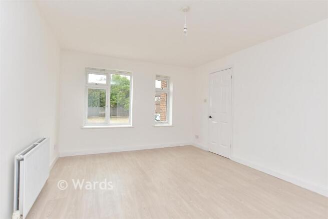 Lounge/Dining Area