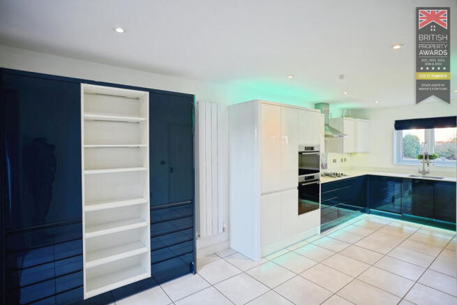 School Lane, Sawbridgeworth, Hertfordshire photo 4