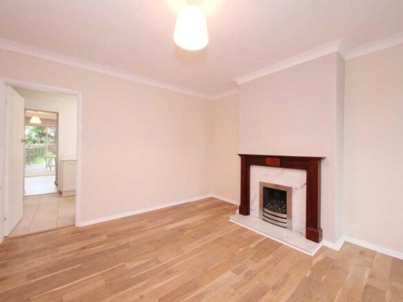 2 bed Terraced to rent Image 7