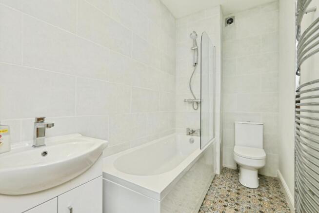 3 bed Semi-Detached for sale Image 12