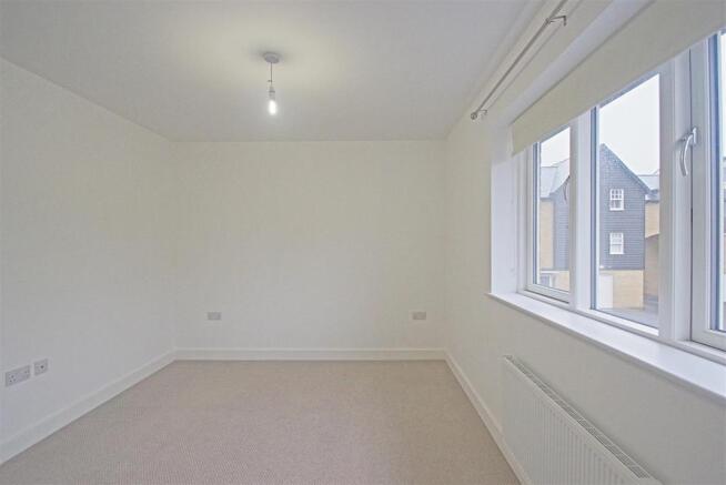 Master Bedroom 2.jpg