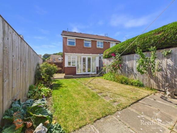 3 bed Semi-Detached for sale Image 11