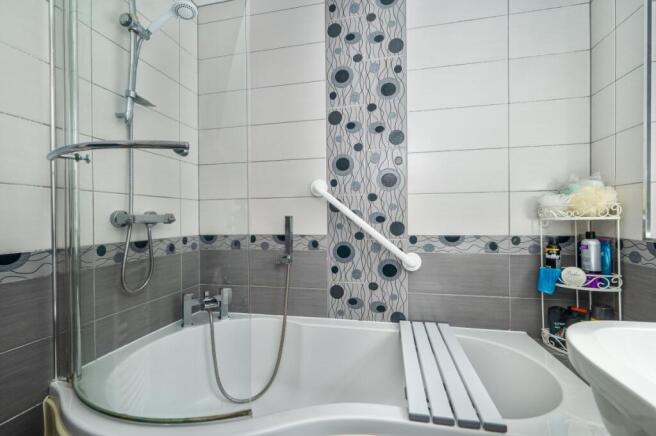3 bed Semi-Detached for sale Image 12