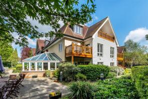 Flat 39, 31 Bethell Court, Mickleham Gardens, Sutton SM3 8AF