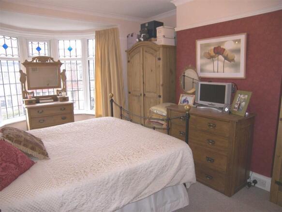 FRONT BEDROOM 1
