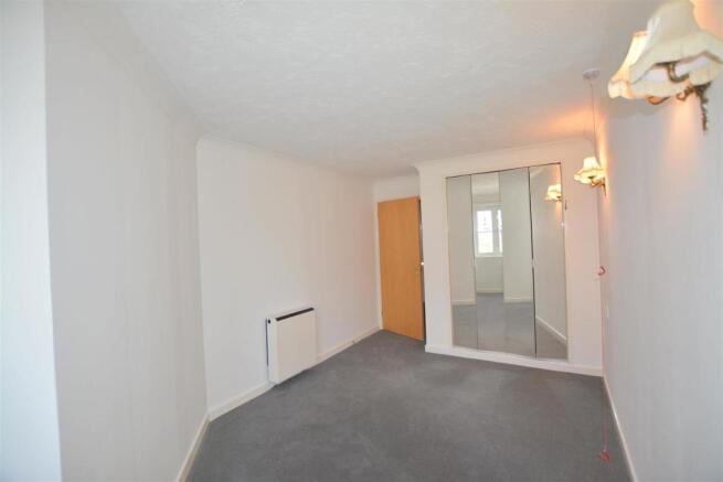 Bedroom.JPG
