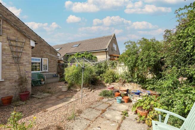 2 bed Detached Bungalow for sale Image 4
