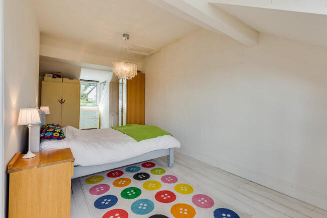 18 Bedroom 3