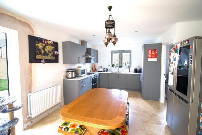 Kitchen Dining Area