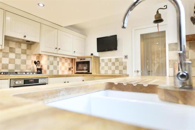 3 bed Detached for sale Image 11