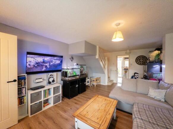 36 Meadow Close, Trimley St. Martin, Felixstowe photo 3