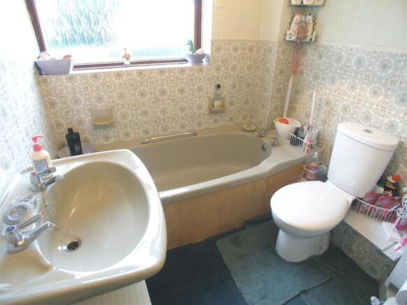 Bath/Shower Room