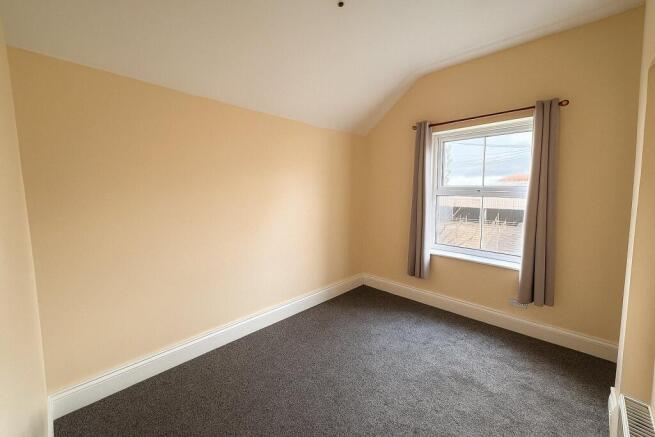 4 bed Terraced for sale Image 10