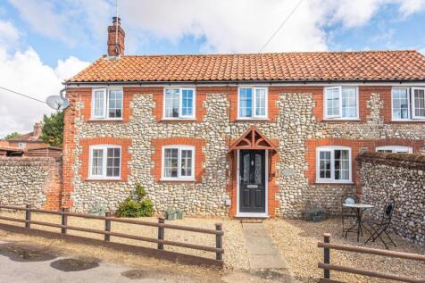 Detached Two Bedroom Cottage in Docking