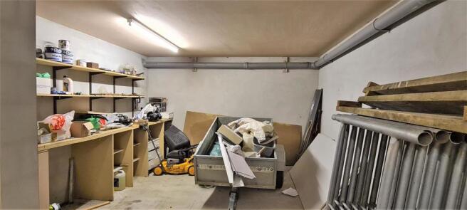 Garage.jpg