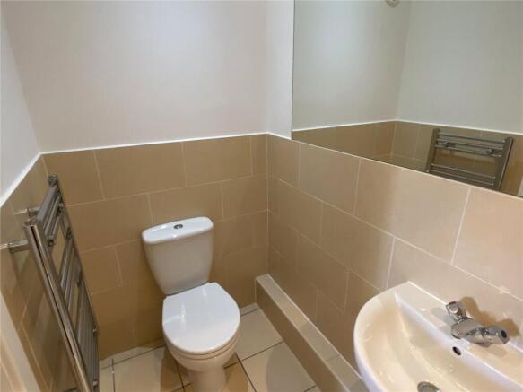 1 bed Apartment to rent Image 8