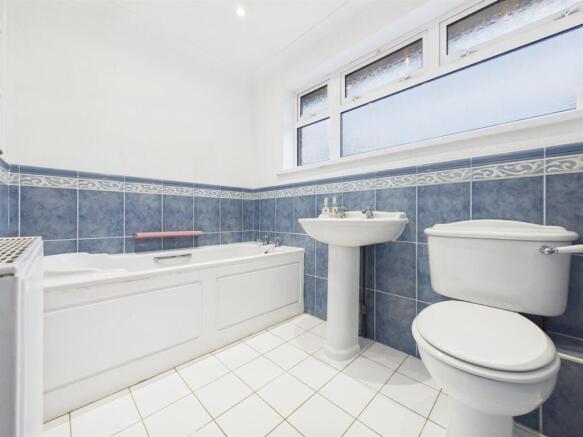 2 bed Detached Bungalow for sale Image 6