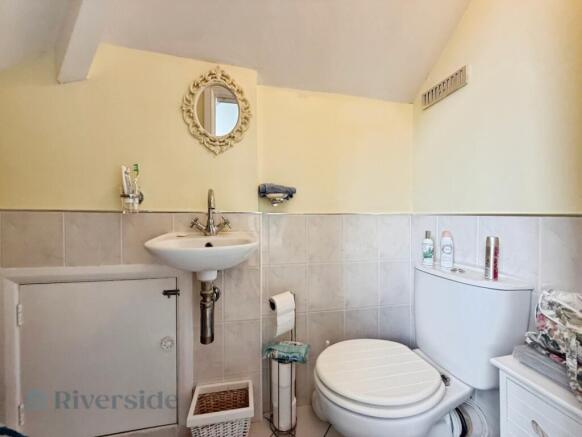 2 bed Semi-Detached Bungalow for sale Image 12