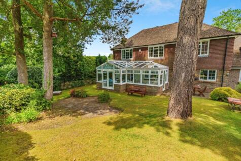 Chestnut Close, Storrington, Pulborough, West Sussex, RH20