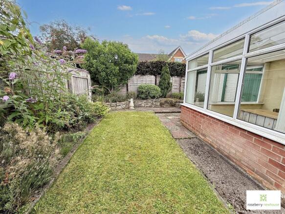 2 bed Bungalow for sale Image 10