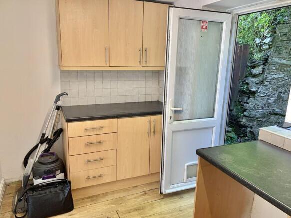 Kitchen 2