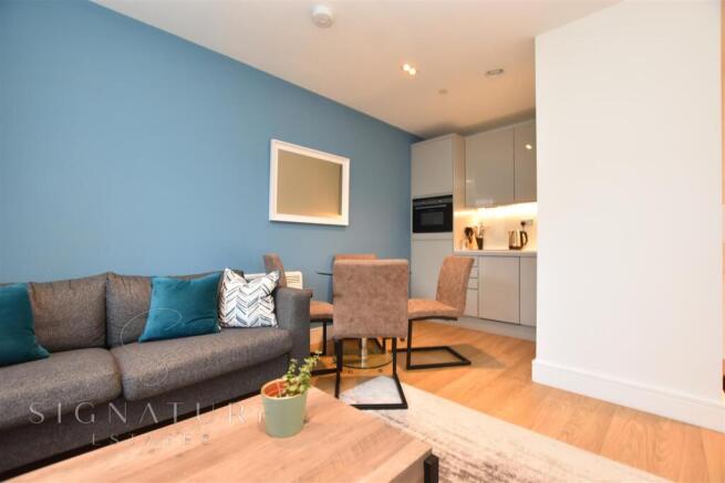 Living Room 2 (6).jpg