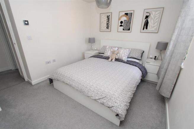3 bed Semi-Detached for sale Image 10