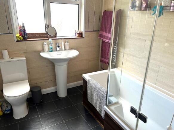 Bathroom T202503281247.jpg