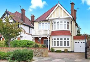 42, The Broadway, Thorpe Bay, Southend-on-sea SS1 3HJ
