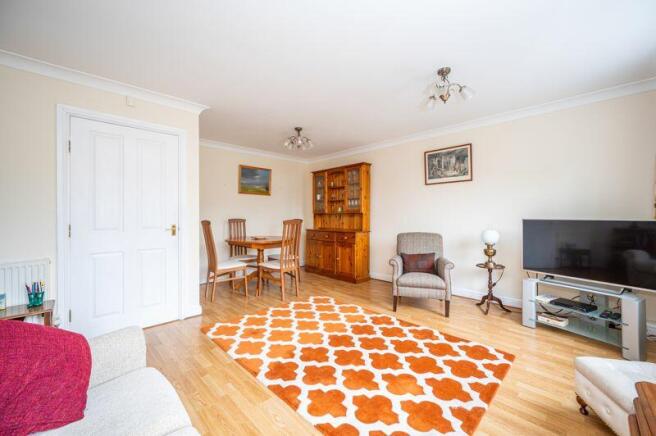 Sitting/Dining Room