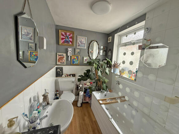 3 bed Terraced for sale Image 6
